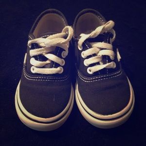 Vans black/white toddler shoes